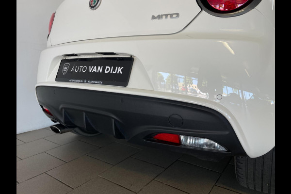 Alfa Romeo MiTo 0.9 TwinAir ECO AIRCO CRUISE SCHERM PDC VELGEN ELEK RAMEN CENT VERG PRIVACYGLAS NIEUWSTAAT