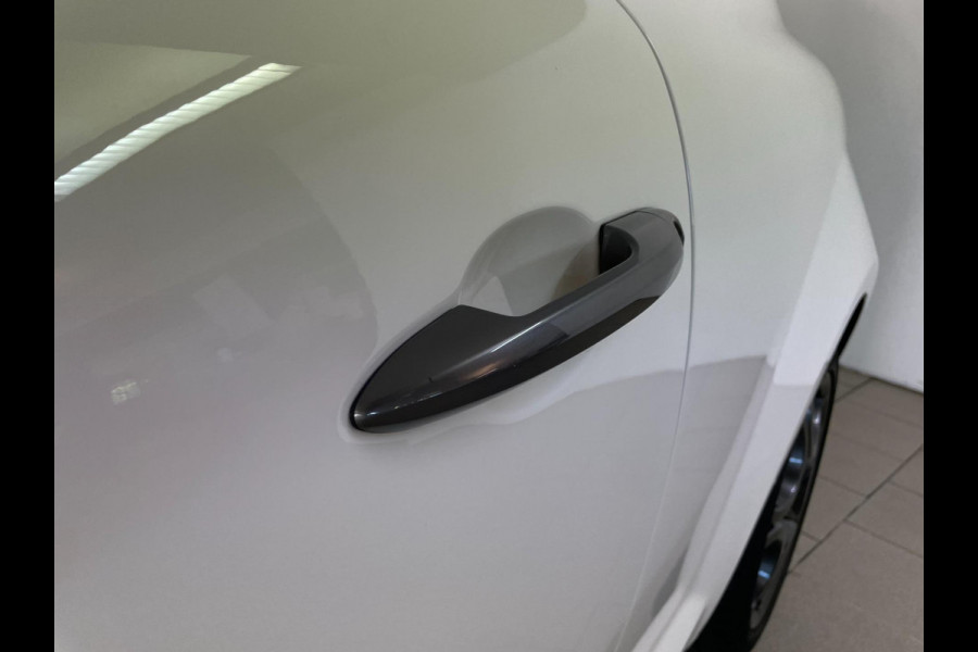 Alfa Romeo MiTo 0.9 TwinAir ECO AIRCO CRUISE SCHERM PDC VELGEN ELEK RAMEN CENT VERG PRIVACYGLAS NIEUWSTAAT