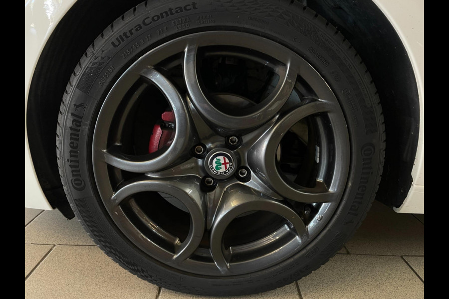 Alfa Romeo MiTo 0.9 TwinAir ECO AIRCO CRUISE SCHERM PDC VELGEN ELEK RAMEN CENT VERG PRIVACYGLAS NIEUWSTAAT