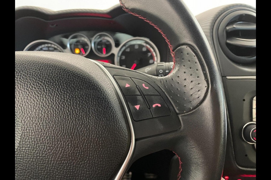 Alfa Romeo MiTo 0.9 TwinAir ECO AIRCO CRUISE SCHERM PDC VELGEN ELEK RAMEN CENT VERG PRIVACYGLAS NIEUWSTAAT