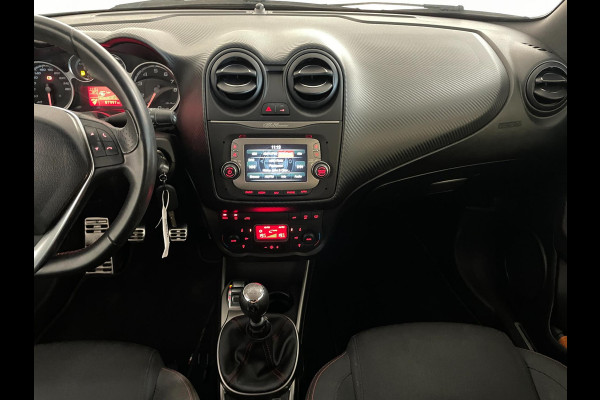 Alfa Romeo MiTo 0.9 TwinAir ECO AIRCO CRUISE SCHERM PDC VELGEN ELEK RAMEN CENT VERG PRIVACYGLAS NIEUWSTAAT