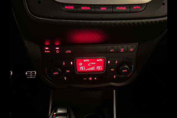 Alfa Romeo MiTo 0.9 TwinAir ECO AIRCO CRUISE SCHERM PDC VELGEN ELEK RAMEN CENT VERG PRIVACYGLAS NIEUWSTAAT