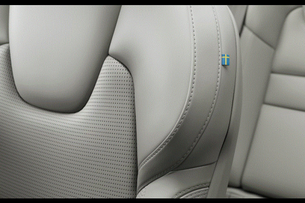Volvo V60 T6 350PK Automaat Plug-in hybrid AWD Ultra Bright / Navigatie / Head Up Display / 360 Camera / Harman Kardon / Panorama Dak / Massage Stoelen /