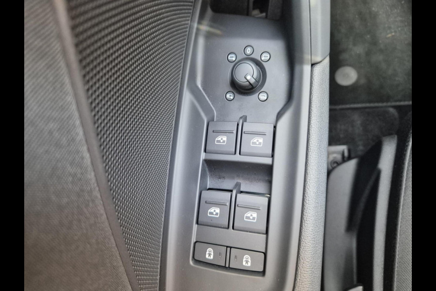 Audi A3 Sportback 40 TFSI e Advanced edition,carplay/android,parkeersensoren/camera,stoelverwarming,armsteun,virtueel dashboard