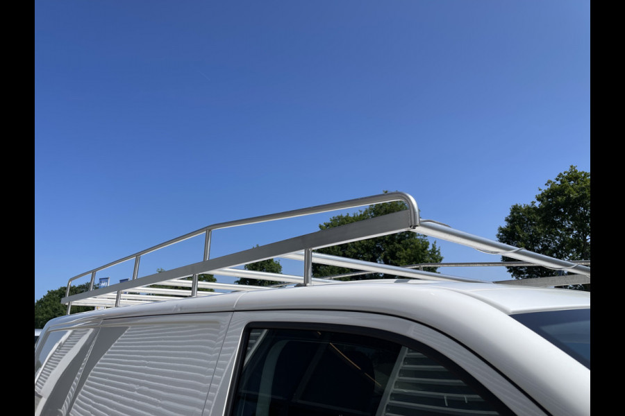 Volkswagen Transporter 2.0 TDI 102pk L2H1 Trendline / vaste prijs rijklaar € 13.950 ex btw / lease vanaf € 316 / euro 6 diesel / bpm vrij / airco / imperial / trekhaak 2200 kg !