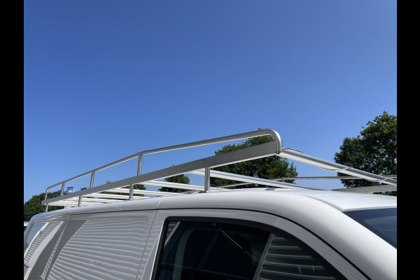 Volkswagen Transporter 2.0 TDI 102pk L2H1 Trendline / vaste prijs rijklaar € 13.950 ex btw / lease vanaf € 316 / euro 6 diesel / bpm vrij / airco / imperial / trekhaak 2200 kg !