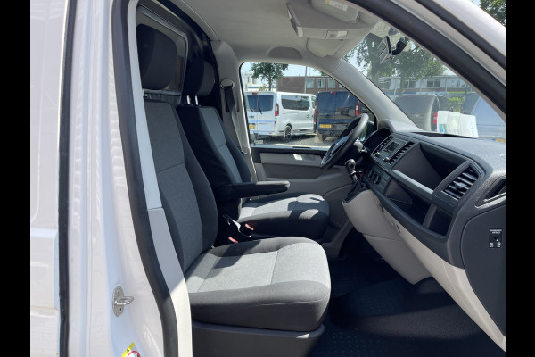 Volkswagen Transporter 2.0 TDI 102pk L2H1 Trendline / vaste prijs rijklaar € 13.950 ex btw / lease vanaf € 316 / euro 6 diesel / bpm vrij / airco / imperial / trekhaak 2200 kg !
