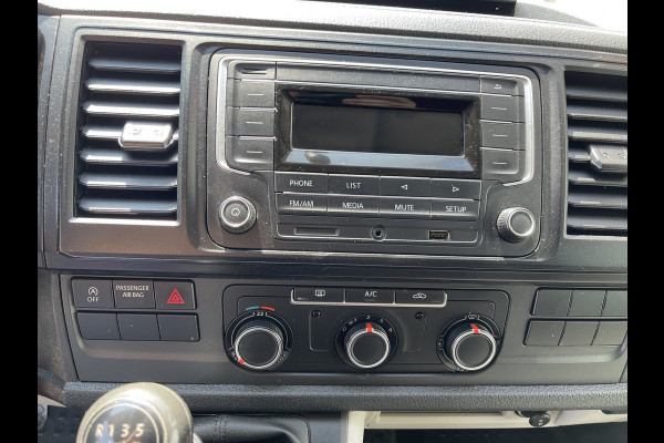 Volkswagen Transporter 2.0 TDI 102pk L2H1 Trendline / vaste prijs rijklaar € 13.950 ex btw / lease vanaf € 316 / euro 6 diesel / bpm vrij / airco / imperial / trekhaak 2200 kg !