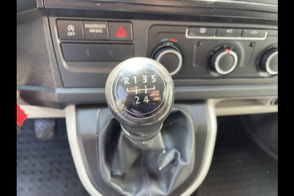 Volkswagen Transporter 2.0 TDI 102pk L2H1 Trendline / vaste prijs rijklaar € 13.950 ex btw / lease vanaf € 316 / euro 6 diesel / bpm vrij / airco / imperial / trekhaak 2200 kg !