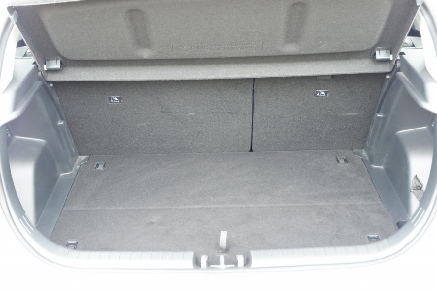 Hyundai i20 1.2i-Comfort .Stoelverw! Rijklaarprijs incl 12MND BOVAG garantie