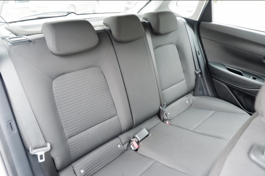 Hyundai i20 1.2i-Comfort .Stoelverw! Rijklaarprijs incl 12MND BOVAG garantie