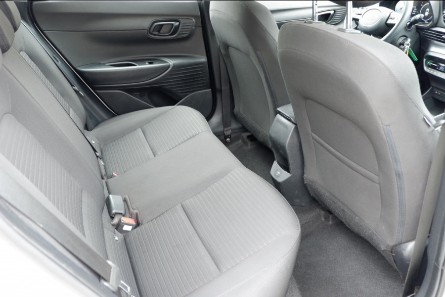 Hyundai i20 1.2i-Comfort .Stoelverw! Rijklaarprijs incl 12MND BOVAG garantie