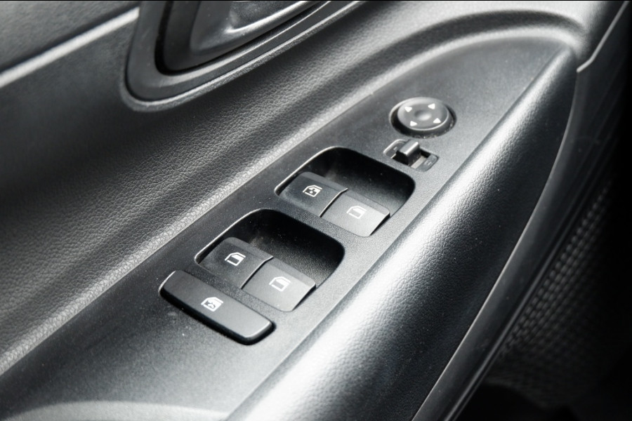 Hyundai i20 1.2i-Comfort .Stoelverw! Rijklaarprijs incl 12MND BOVAG garantie