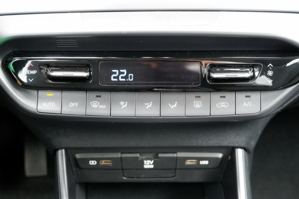 Hyundai i20 1.2i-Comfort .Stoelverw! Rijklaarprijs incl 12MND BOVAG garantie