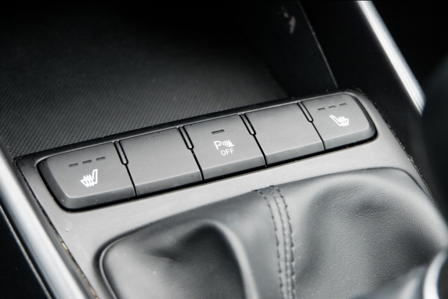 Hyundai i20 1.2i-Comfort .Stoelverw! Rijklaarprijs incl 12MND BOVAG garantie