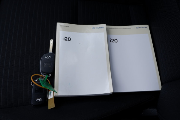 Hyundai i20 1.2i-Comfort .Stoelverw! Rijklaarprijs incl 12MND BOVAG garantie