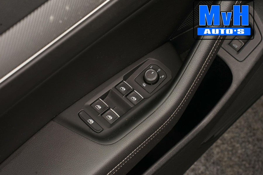 Volkswagen Passat Variant 1.4 TSI R-Line|VIRTUAL|TREKH|LED