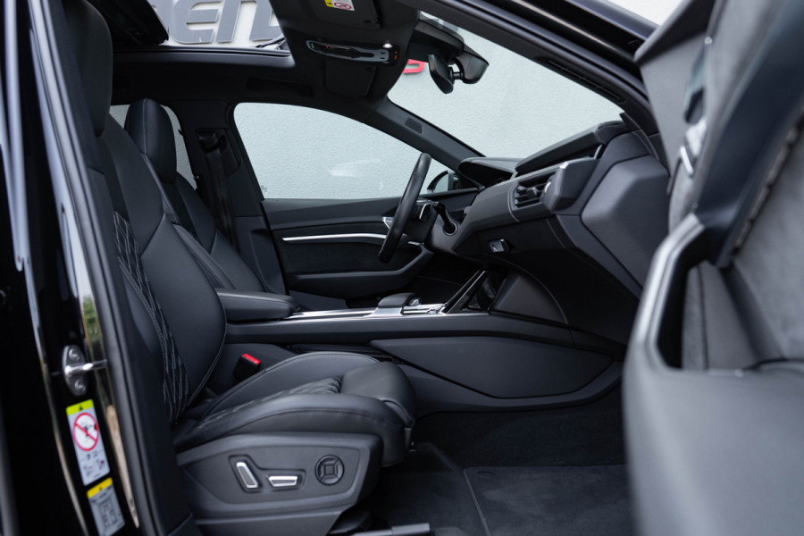 Audi e-tron S Quattro 371kW / Luchtvering/ Standkachel/ Adaptive Cruise Control/ Trekhaak/ Panoramadak/ 371kW (504PK)