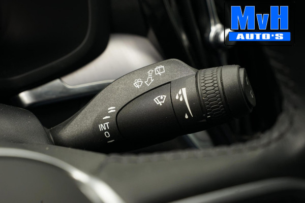 Volvo V60 2.0 B3 Momentum Advantage|STOEL/STUUR.VERW|LEER|NAP