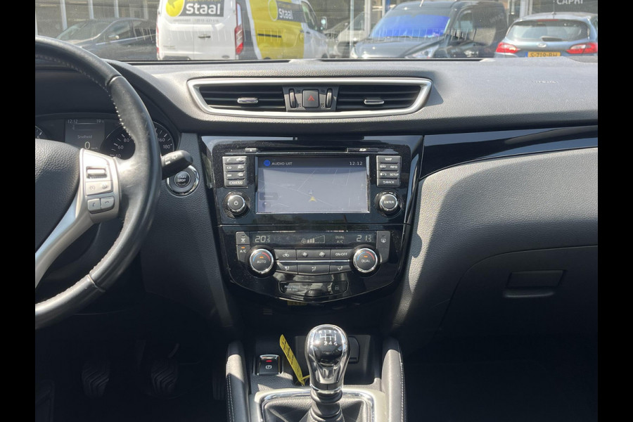 Nissan QASHQAI 1.2 N-Vision 115pk Trekhaak | Panoramadak | 360 graden Camera's | Stoelverwarming | Navigatie | Bluetooth