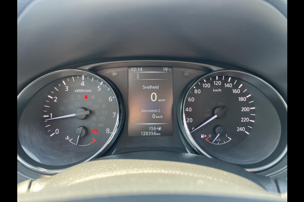 Nissan QASHQAI 1.2 N-Vision 115pk Trekhaak | Panoramadak | 360 graden Camera's | Stoelverwarming | Navigatie | Bluetooth