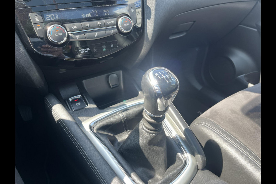 Nissan QASHQAI 1.2 N-Vision 115pk Trekhaak | Panoramadak | 360 graden Camera's | Stoelverwarming | Navigatie | Bluetooth