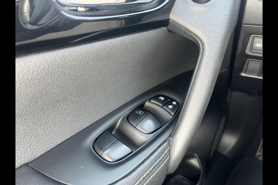 Nissan QASHQAI 1.2 N-Vision 115pk Trekhaak | Panoramadak | 360 graden Camera's | Stoelverwarming | Navigatie | Bluetooth