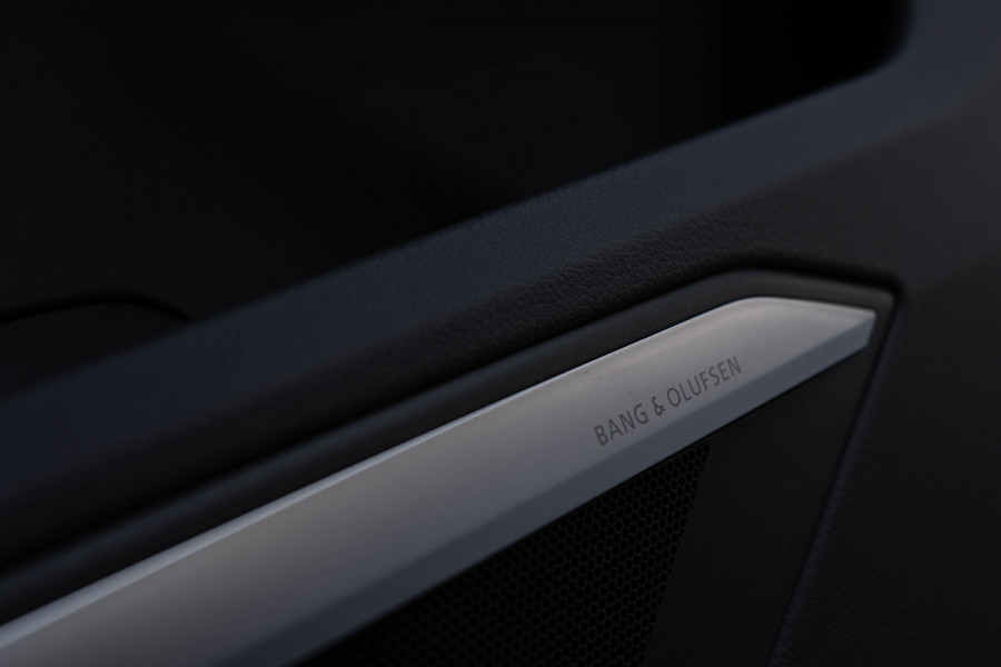 Audi e-tron S Quattro 371kW / Luchtvering/ Standkachel/ Adaptive Cruise Control/ Trekhaak/ Panoramadak/ 371kW (504PK)