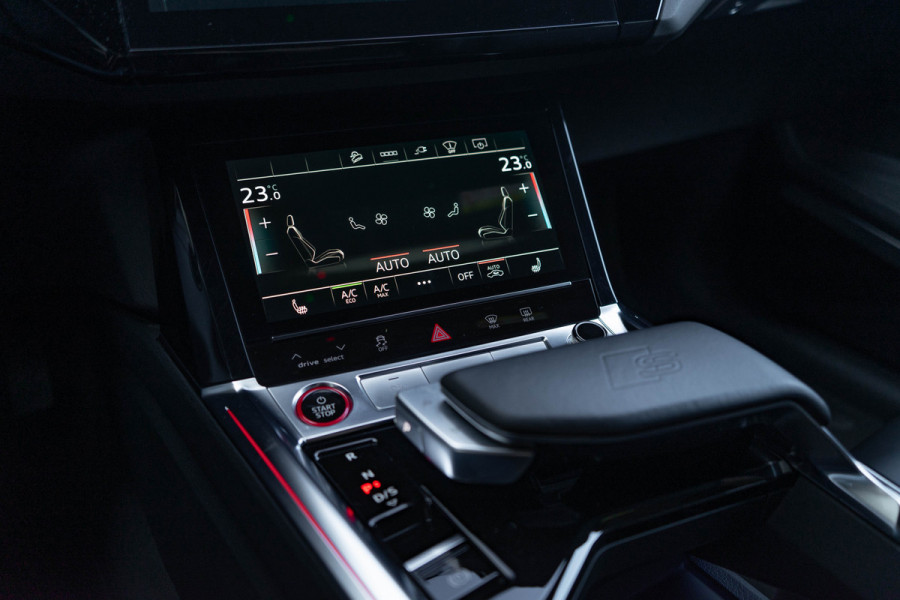 Audi e-tron S Quattro 371kW / Luchtvering/ Standkachel/ Adaptive Cruise Control/ Trekhaak/ Panoramadak/ 371kW (504PK)