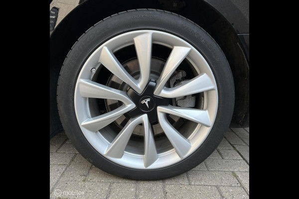 Tesla Model 3 Long Range 78kwh ZWART MMX PACK+TREKHAAK