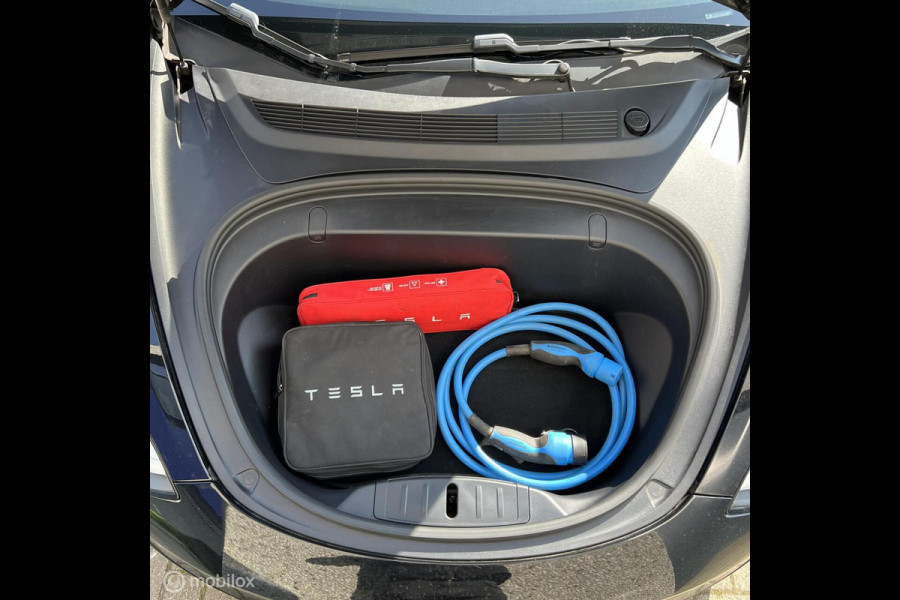 Tesla Model 3 Long Range 78kwh ZWART MMX PACK+TREKHAAK