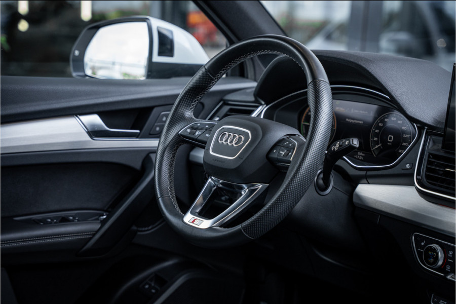 Audi Q5 Sportback 55 TFSI e S edition Competition - Luchtvering | 360 Camera | Elek. Stoelen | ACC | Sfeerverlichting S-Line