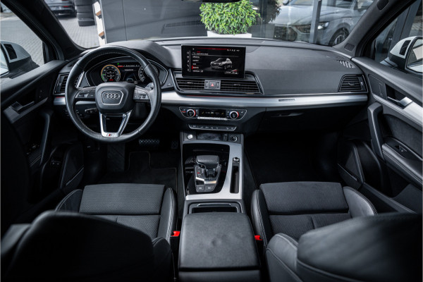 Audi Q5 Sportback 55 TFSI e S edition Competition - Luchtvering | 360 Camera | Elek. Stoelen | ACC | Sfeerverlichting S-Line