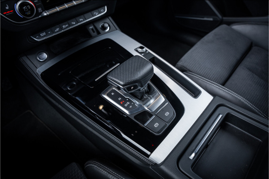 Audi Q5 Sportback 55 TFSI e S edition Competition - Luchtvering | 360 Camera | Elek. Stoelen | ACC | Sfeerverlichting S-Line