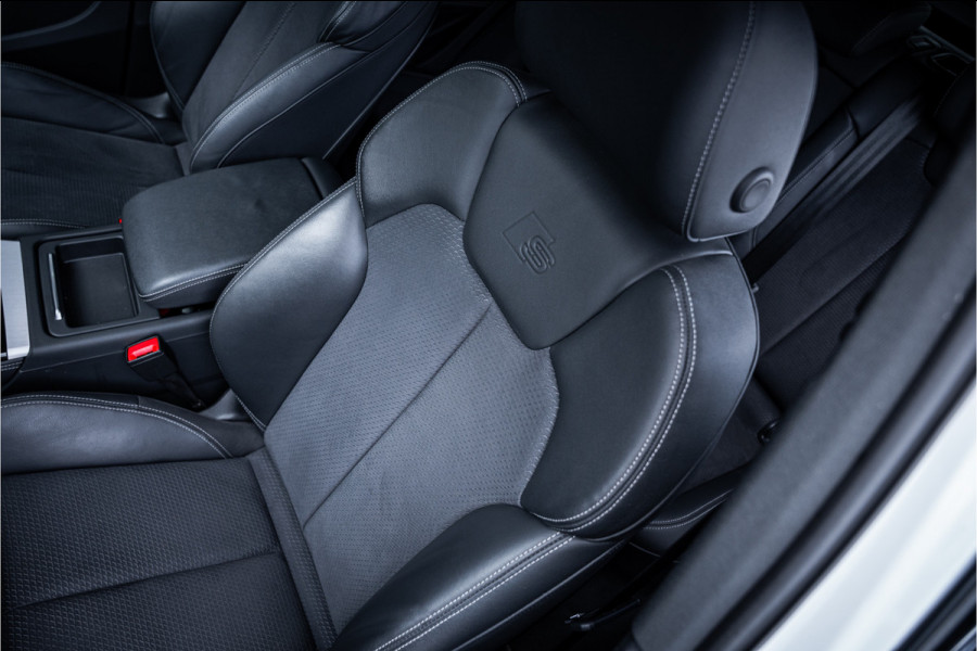 Audi Q5 Sportback 55 TFSI e S edition Competition - Luchtvering | 360 Camera | Elek. Stoelen | ACC | Sfeerverlichting S-Line