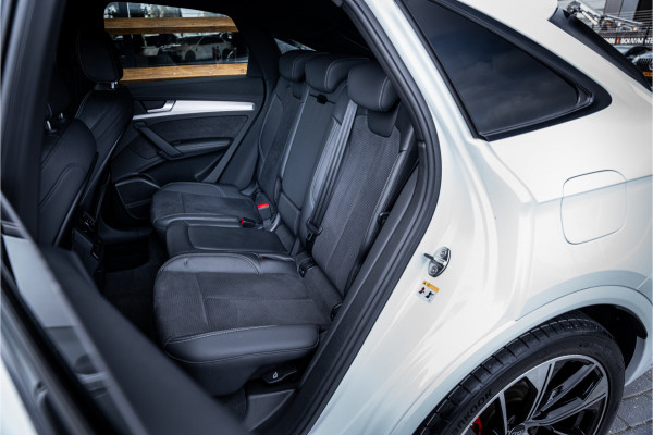 Audi Q5 Sportback 55 TFSI e S edition Competition - Luchtvering | 360 Camera | Elek. Stoelen | ACC | Sfeerverlichting S-Line