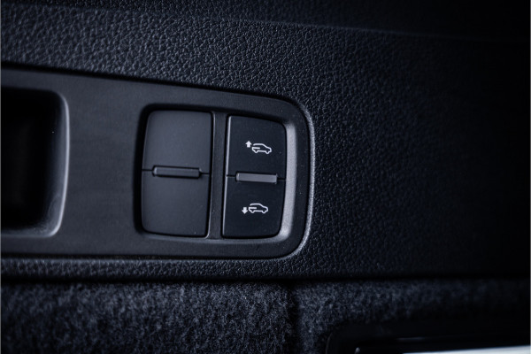 Audi Q5 Sportback 55 TFSI e S edition Competition - Luchtvering | 360 Camera | Elek. Stoelen | ACC | Sfeerverlichting S-Line