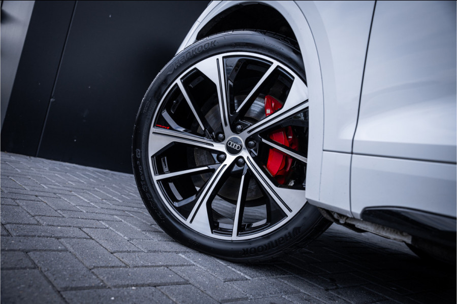 Audi Q5 Sportback 55 TFSI e S edition Competition - Luchtvering | 360 Camera | Elek. Stoelen | ACC | Sfeerverlichting S-Line
