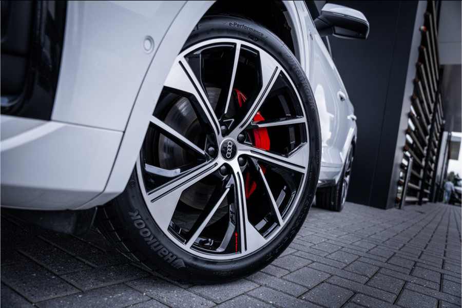 Audi Q5 Sportback 55 TFSI e S edition Competition - Luchtvering | 360 Camera | Elek. Stoelen | ACC | Sfeerverlichting S-Line