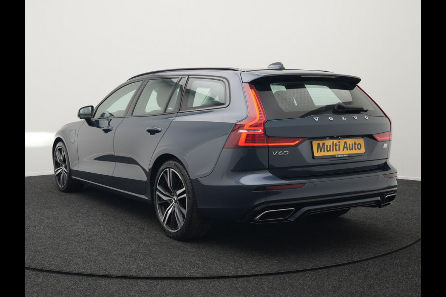 Volvo V60 T6 Recharge AWD R-Design Plug In Hybrid 340pk Dealer O.H. PHEV | Sportstoelen Verwarmd | Trekhaak af Fabriek | Pilot Assit | Apple Carplay | Adaptive Cruise | 360 Camera | Navigatie | DAB | Virtual |