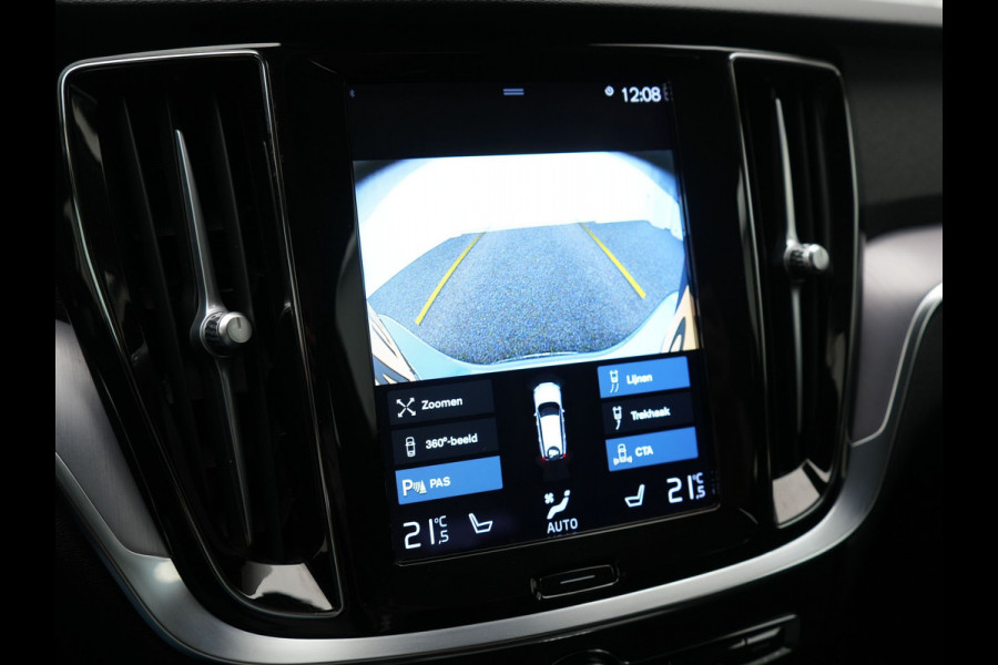 Volvo V60 T6 Recharge AWD R-Design Plug In Hybrid 340pk Dealer O.H. PHEV | Sportstoelen Verwarmd | Trekhaak af Fabriek | Pilot Assit | Apple Carplay | Adaptive Cruise | 360 Camera | Navigatie | DAB | Virtual |