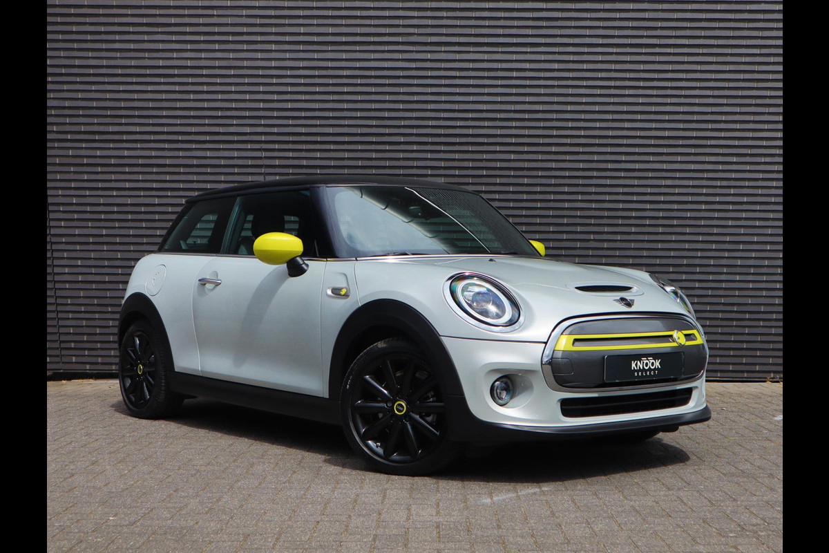 MINI Electric Essential 33 kWh MINI Electric Essential 33 kWh