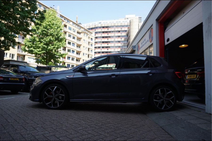 Volkswagen Polo 2.0 TSI GTI Aut7 | PANORAMA | IQ DRIVE | KEYLESS | BEATS | Apple Carplay | Adaptieve cruise control + Lane Departure PLUS (Travel assist) | LED GRILL | Sfeerverlichting