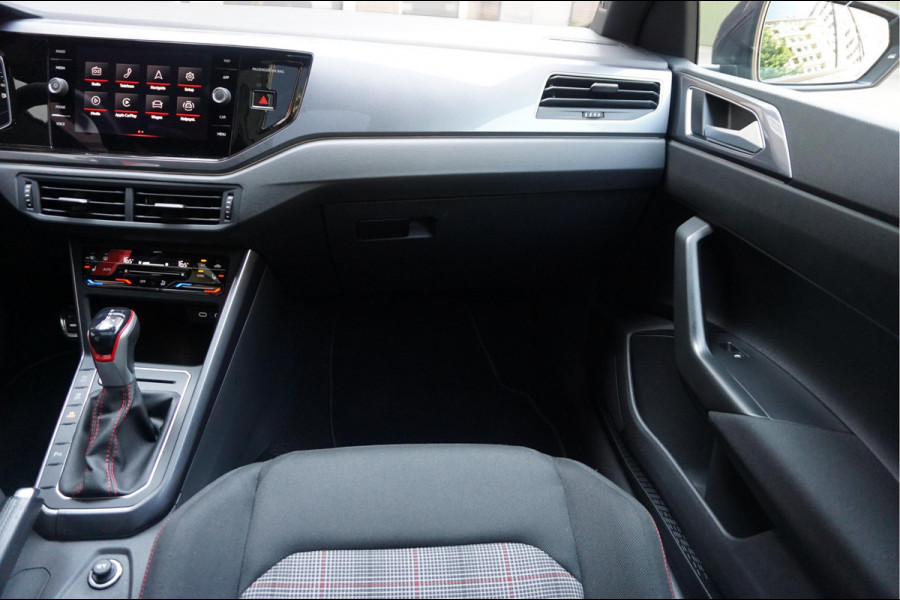 Volkswagen Polo 2.0 TSI GTI Aut7 | PANORAMA | IQ DRIVE | KEYLESS | BEATS | Apple Carplay | Adaptieve cruise control + Lane Departure PLUS (Travel assist) | LED GRILL | Sfeerverlichting