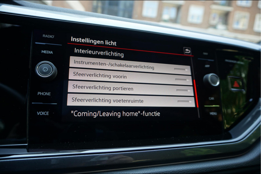 Volkswagen Polo 2.0 TSI GTI Aut7 | PANORAMA | IQ DRIVE | KEYLESS | BEATS | Apple Carplay | Adaptieve cruise control + Lane Departure PLUS (Travel assist) | LED GRILL | Sfeerverlichting