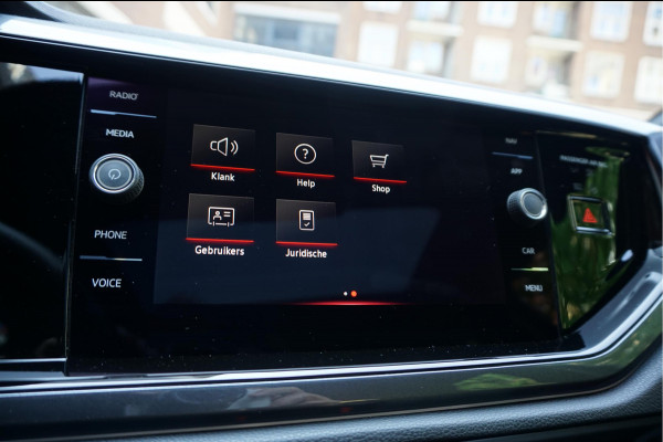 Volkswagen Polo 2.0 TSI GTI Aut7 | PANORAMA | IQ DRIVE | KEYLESS | BEATS | Apple Carplay | Adaptieve cruise control + Lane Departure PLUS (Travel assist) | LED GRILL | Sfeerverlichting