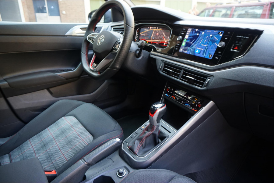 Volkswagen Polo 2.0 TSI GTI Aut7 | PANORAMA | IQ DRIVE | KEYLESS | BEATS | Apple Carplay | Adaptieve cruise control + Lane Departure PLUS (Travel assist) | LED GRILL | Sfeerverlichting