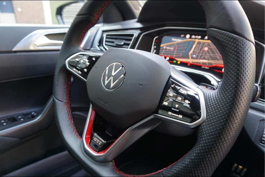 Volkswagen Polo 2.0 TSI GTI Aut7 | PANORAMA | IQ DRIVE | KEYLESS | BEATS | Apple Carplay | Adaptieve cruise control + Lane Departure PLUS (Travel assist) | LED GRILL | Sfeerverlichting