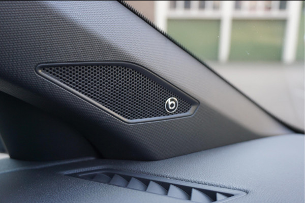 Volkswagen Polo 2.0 TSI GTI Aut7 | PANORAMA | IQ DRIVE | KEYLESS | BEATS | Apple Carplay | Adaptieve cruise control + Lane Departure PLUS (Travel assist) | LED GRILL | Sfeerverlichting