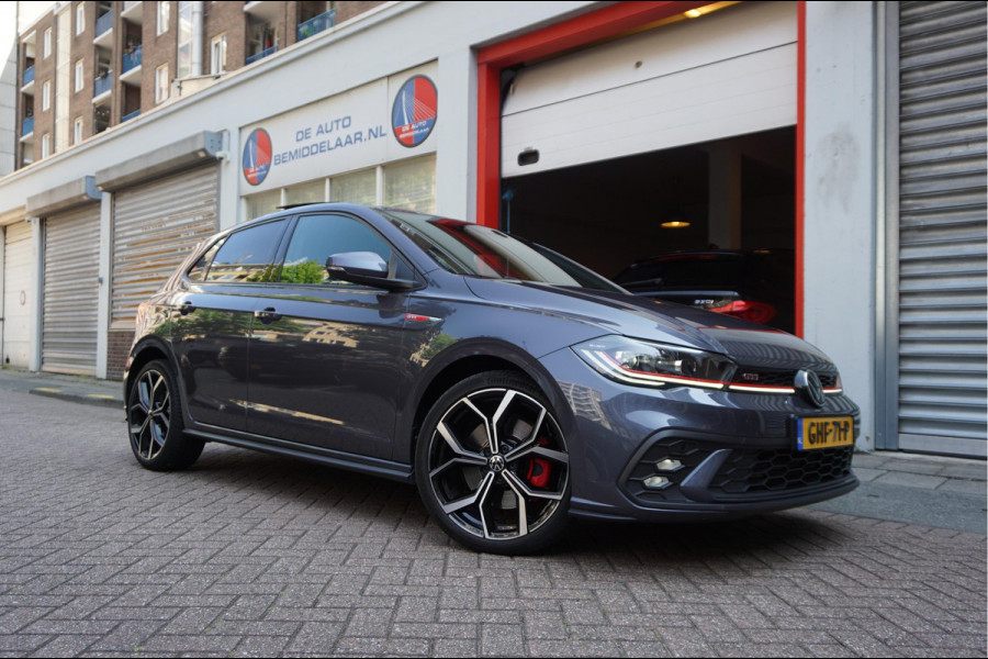 Volkswagen Polo 2.0 TSI GTI Aut7 | PANORAMA | IQ DRIVE | KEYLESS | BEATS | Apple Carplay | Adaptieve cruise control + Lane Departure PLUS (Travel assist) | LED GRILL | Sfeerverlichting